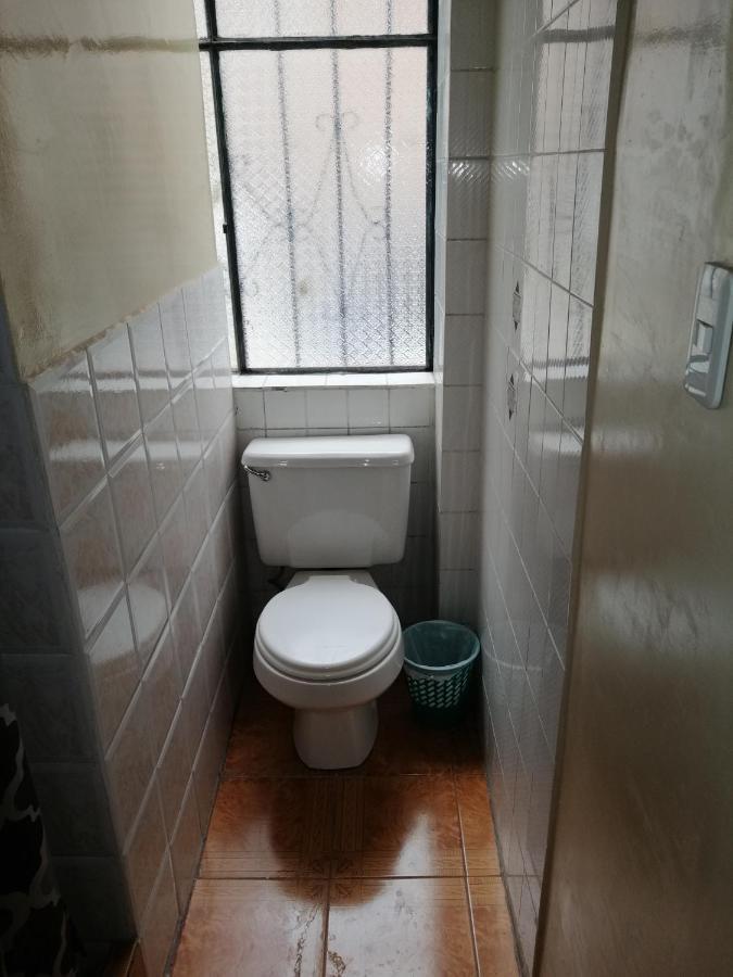 Hostal Victoria Quito Exterior foto